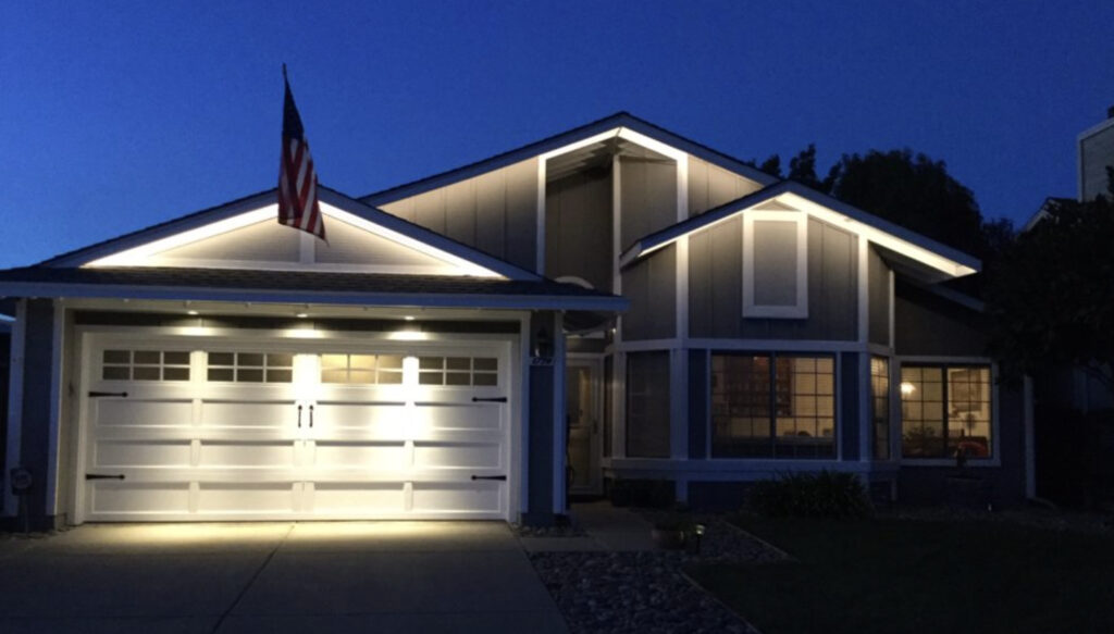 can-you-use-led-strip-lights-outside-the-house-concerninglight